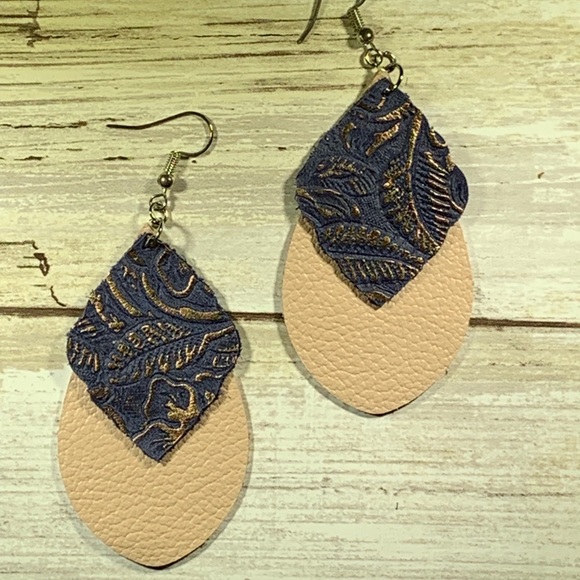 Handcrafted Genuine Leather Earrings - Picture 8 of 8
